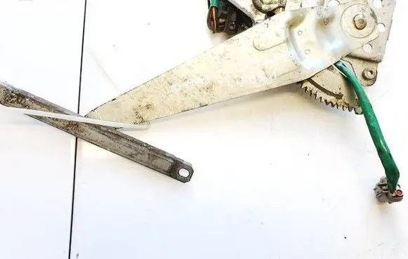 Infiniti G35 Sliding door window regulator with motor 82730AL510
