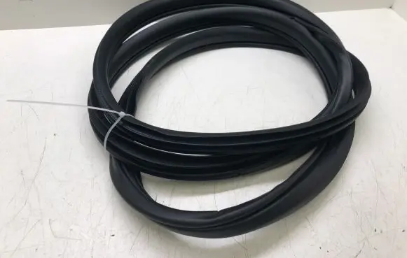 Mazda CX-5 II Rear door rubber seal (on body) 