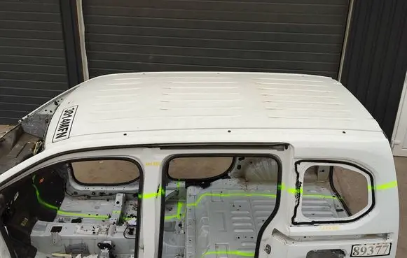 Opel Combo E Roof 
