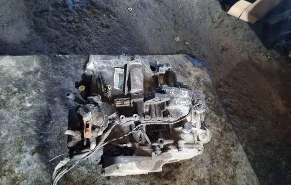 Volvo V70 Automatic gearbox 8667365 8667 5550SN