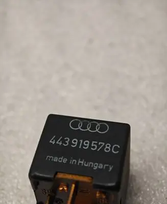 Audi A4 S4 B5 8D Other relay 443919578C