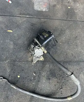 BMW 5 E39 Power steering pump