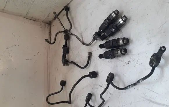 Toyota Avensis T220 Fuel injectors set 
