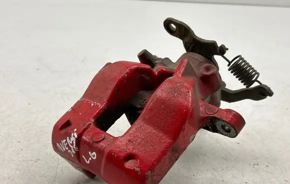 Toyota Avensis T270 Rear brake caliper