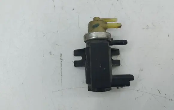 Citroen C5 Vacuum valve 9661960380