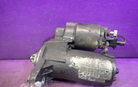 Volkswagen Golf IV Starter motor 0001121006