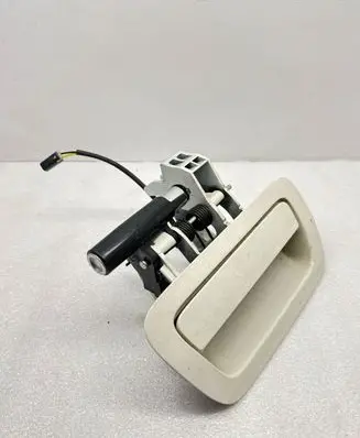 Jeep Grand Cherokee Tailgate release/open handle 760471AA 1NC33SW1AD