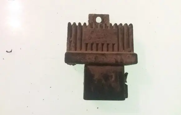 Renault Laguna II Glow plug pre-heat relay 7700115078
