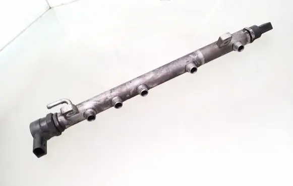 Mercedes-Benz B W245 Fuel main line pipe A6400701295 A6110780449 0281002494