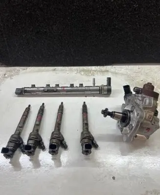 BMW 3 E90 E91 Fuel injection system set 8509011 85090112 0445010518