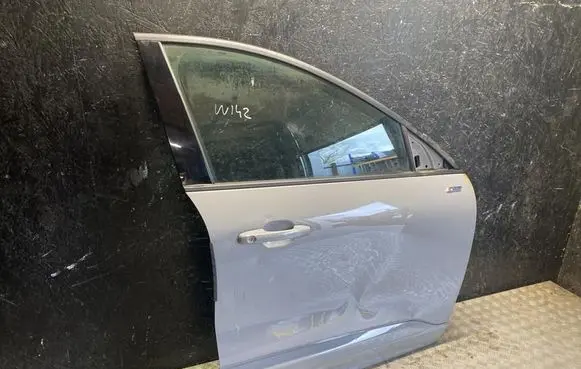 Ford Kuga III Front door