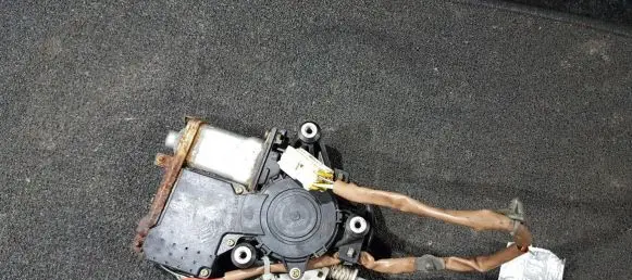 Mitsubishi Galant Rear door window regulator motor 0620200074 MR215441