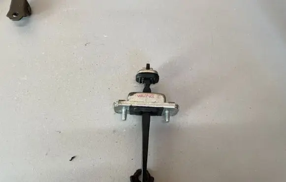 Opel Mokka X Front door check strap stopper GSUVRR