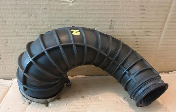 Volvo XC90 Air intake hose/pipe 8634143