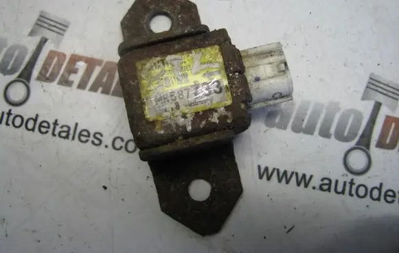 Mitsubishi Outlander Airbag deployment crash/impact sensor MR587733