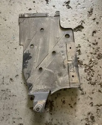 BMW 4 F32 F33 Center/middle under tray cover 8062222
