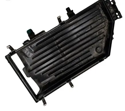 Mercedes-Benz E W213 Air filter box cover A6540900001 15022019 FP0140