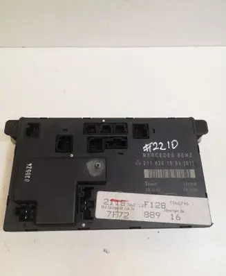 Mercedes-Benz E W211 Door control unit/module 2118201685