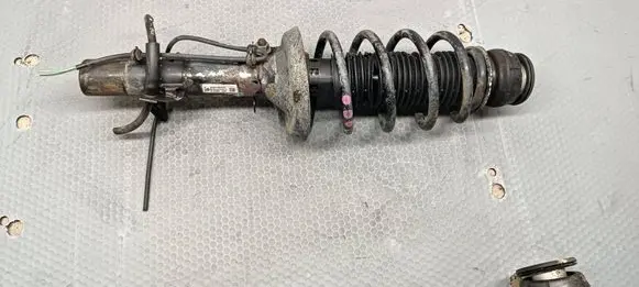 Audi TT Mk1 Front shock absorber/damper 8N0413031M 21C0B3