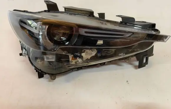 Mazda CX-5 II Headlight/headlamp
