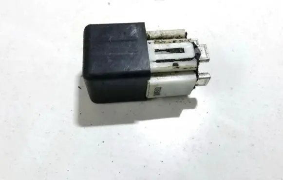 Mitsubishi Colt Other relay mb629080 156700-0110