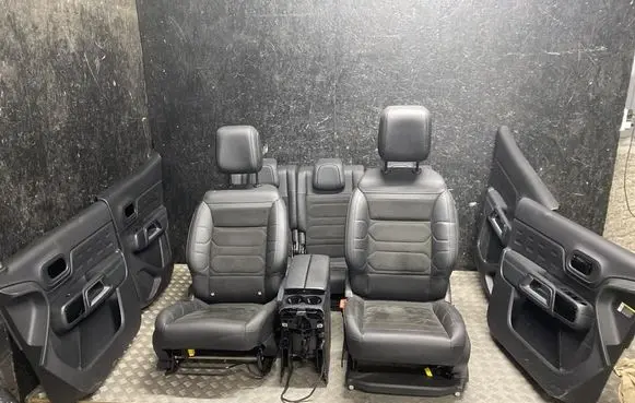 Citroen C5 Aircross Seat set 