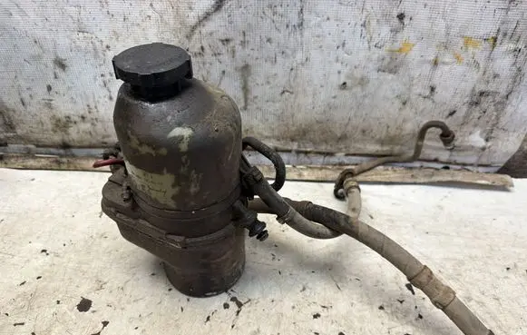 Opel Zafira A Power steering pump