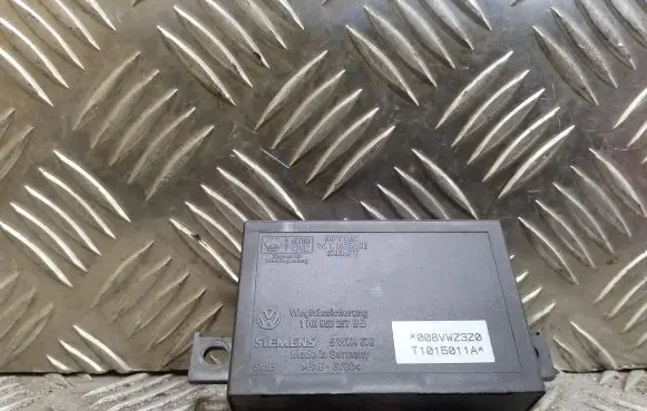Volkswagen PASSAT B4 Immobilizer control unit/module 1H0953257BB