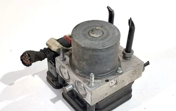 Opel Insignia B ABS Pump 323666362