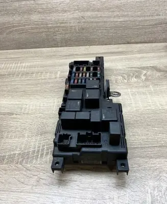 Volvo S60 Fuse module 8637841 518323324