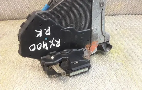 Lexus RX 330 - 350 - 400H Coupe door lock (next to the handle) 6904013111