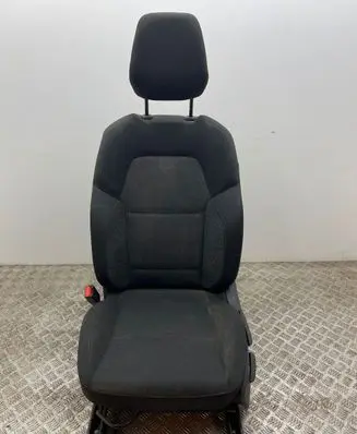 Renault Clio V Front driver seat 