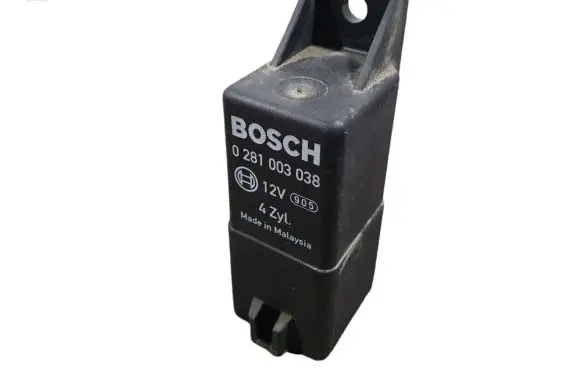 Skoda Octavia Mk2 (1Z) Glow plug pre-heat relay 038907281D 0281003038
