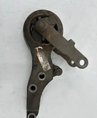 Volvo V50 Engine mount bracket 31262165 P31262165