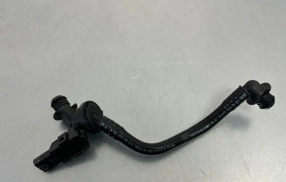 Volkswagen Touareg III Vacuum line/pipe/hose 5Q0906207