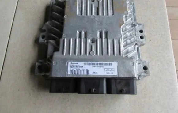 Ford Focus Wing mirror control module BV6112A650NG