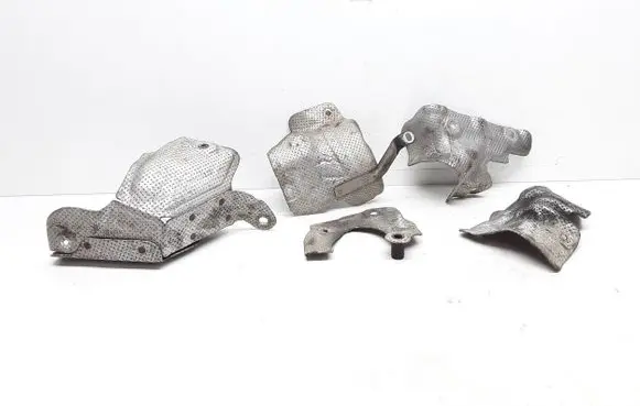 Volvo XC60 Heat shield in engine bay 30757296 30777257 30777141