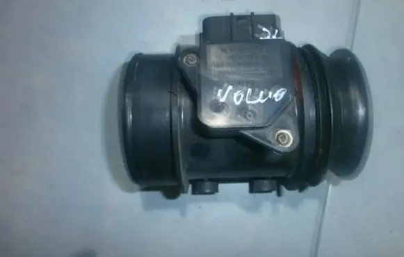 Volvo S70 V70 V70 XC Mass air flow meter 9202199