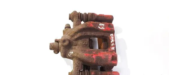 Honda CR-V Rear brake caliper y04283