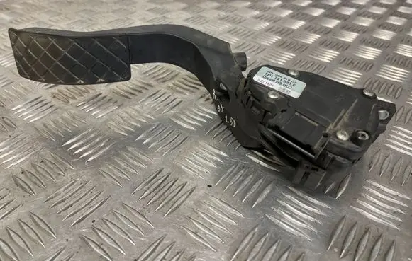 Audi A6 S6 C5 4B Accelerator throttle pedal 6PV00837603