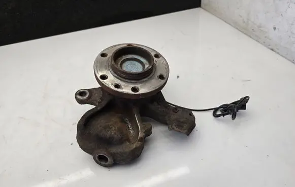 Volkswagen Crafter Front wheel hub A906832 A9069050601