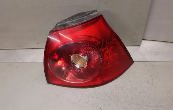 Volkswagen Golf V Rear/tail lights