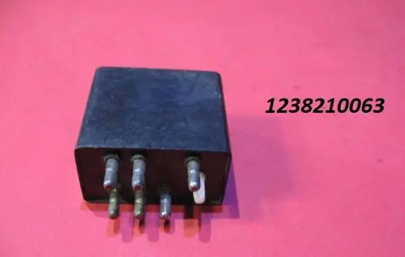 Mercedes-Benz W123 Window wiper relay 1238210063