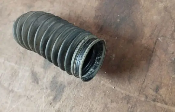 Chrysler Town u0026 Country V Steering tie rod boot 