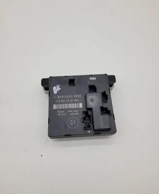 Mercedes-Benz CLS C219 Door control unit/module 2198203326