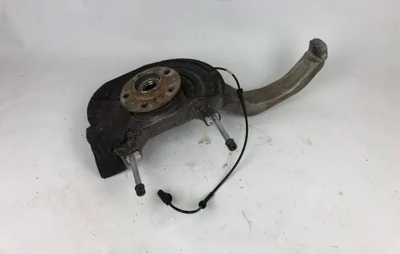 Maserati Levante Front wheel hub 06700348310 670034831