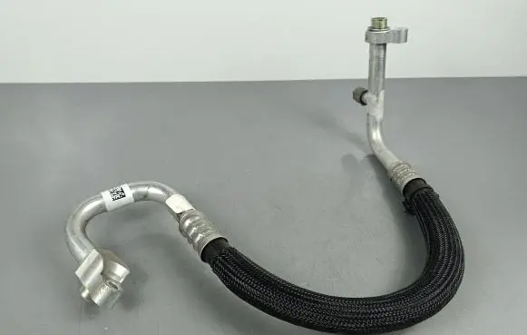 Jeep Grand Cherokee WL Air conditioning (A/C) pipe/hose 68381180AB
