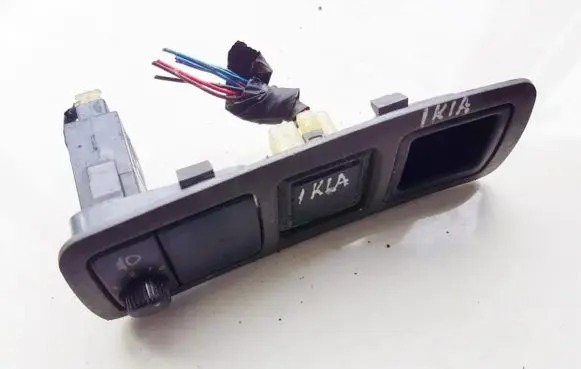 Headlight level height control switch