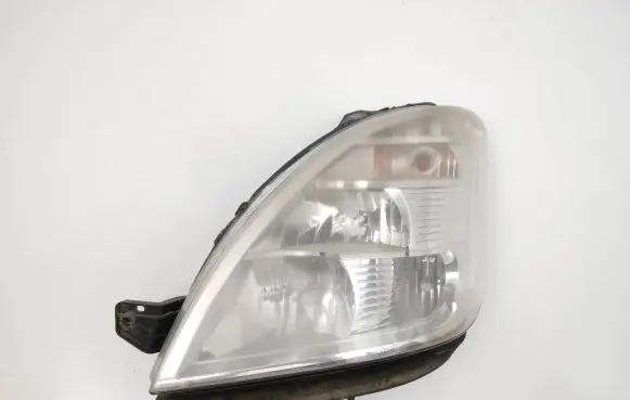 Iveco Daily 4th gen Headlight/headlamp