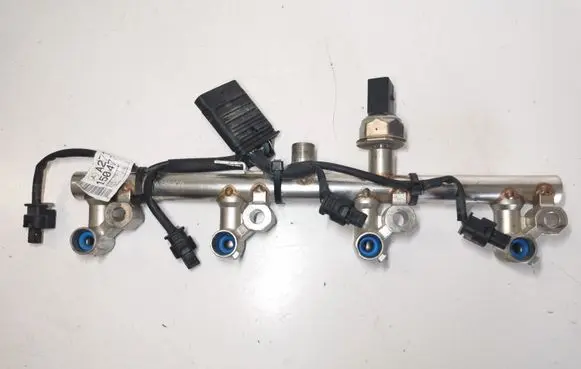 Mercedes-Benz C W204 Fuel main line pipe A2710705495 A2711504733